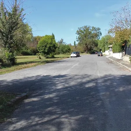 Entire In Panoramic With Bathtub